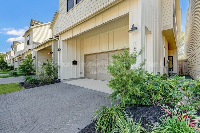 Foto del edificio - 1614 Northwood St