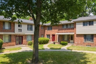 Building Photo - 14221 Riverview St