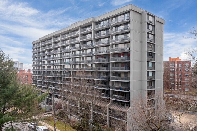 Building Photo - Heritage Tower Condominium