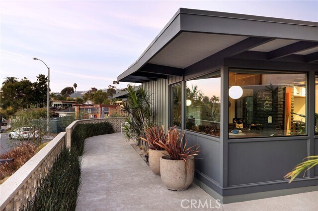 Building Photo - 2485 S Ola Vista