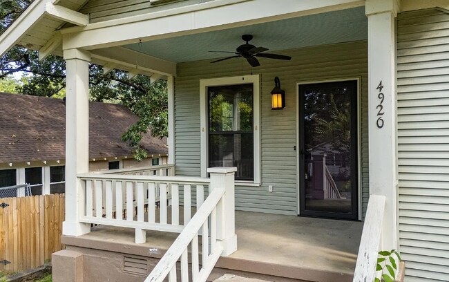 Building Photo - 4920 Lee Ave