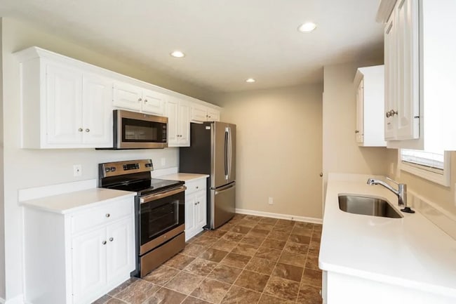 Building Photo - 315 Brandywine Ln