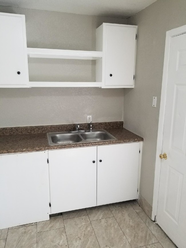 Kitchen - 1936 Kansas St