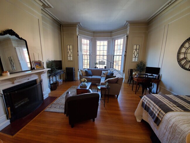Foto del edificio - 235 Beacon St