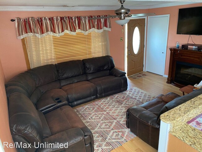 Building Photo - 3 br, 1 bath House - 302 Mildred Ave