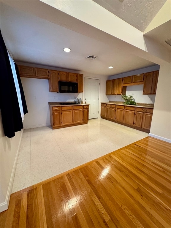 Building Photo - 38 N Main St