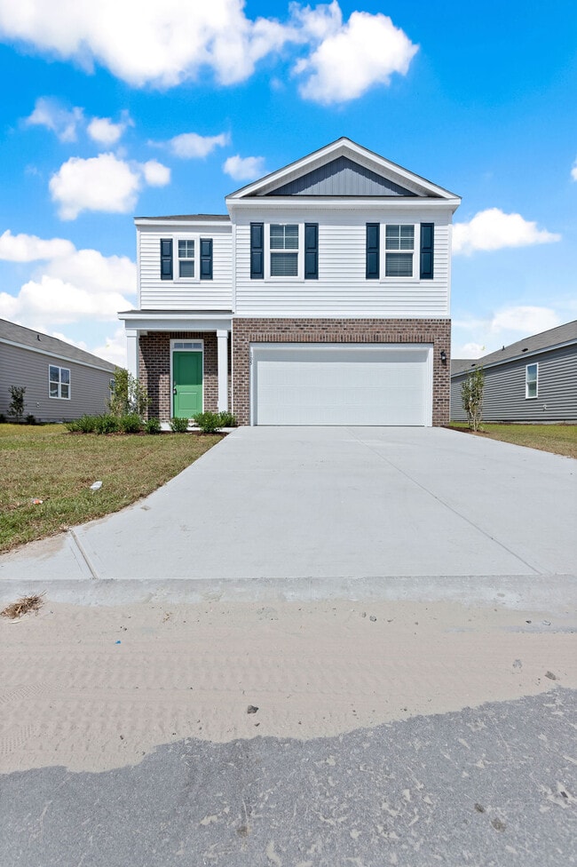 Building Photo - 105 Mesa Ln