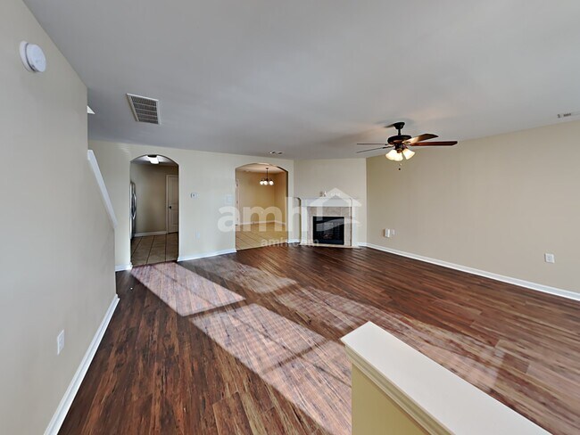 Foto del edificio - 1246 Carlton Ridge Dr