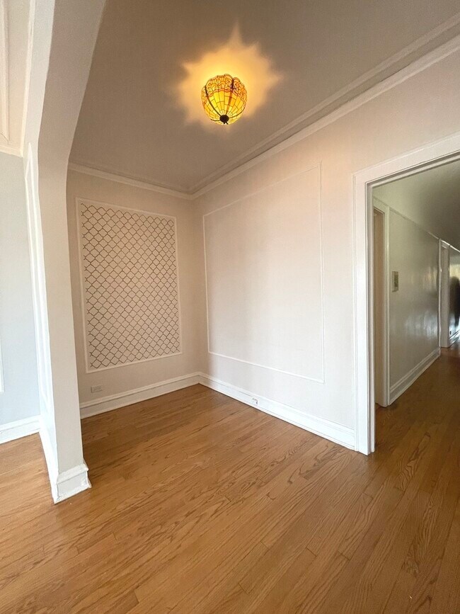 Foto del edificio - 6727 S Merrill Ave