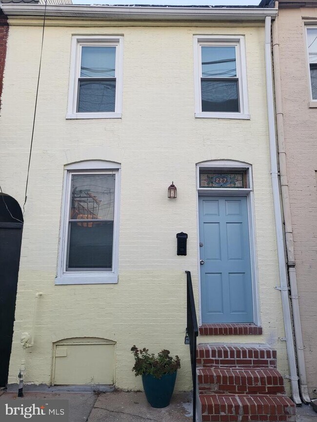 227 S Durham St, Baltimore, MD 21231 Townhome Rentals in Baltimore MD