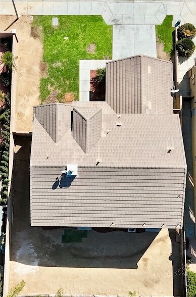 Foto del edificio - 1562 Cheshire Dr