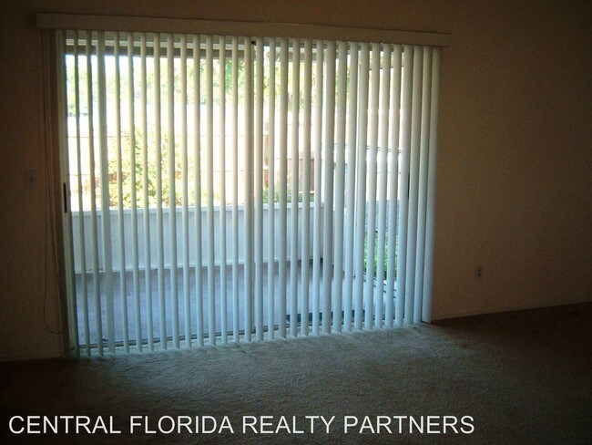 Building Photo - 10001 Little Teak St