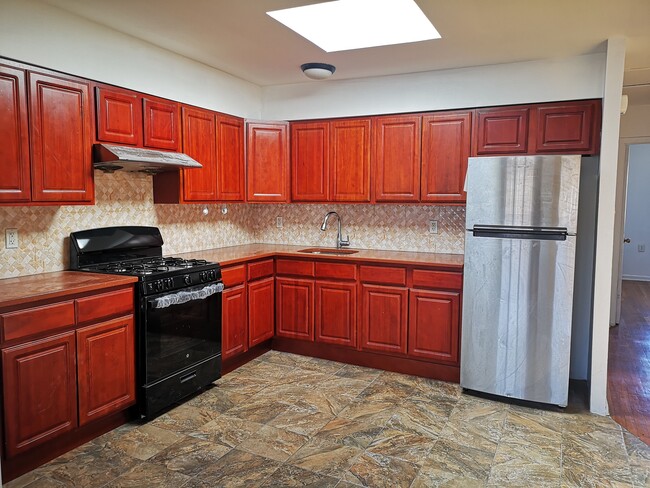 Foto del edificio - 2078 E 56th St