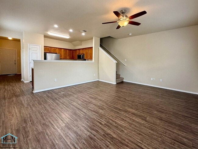 Foto del edificio - 5807 Golf Bend