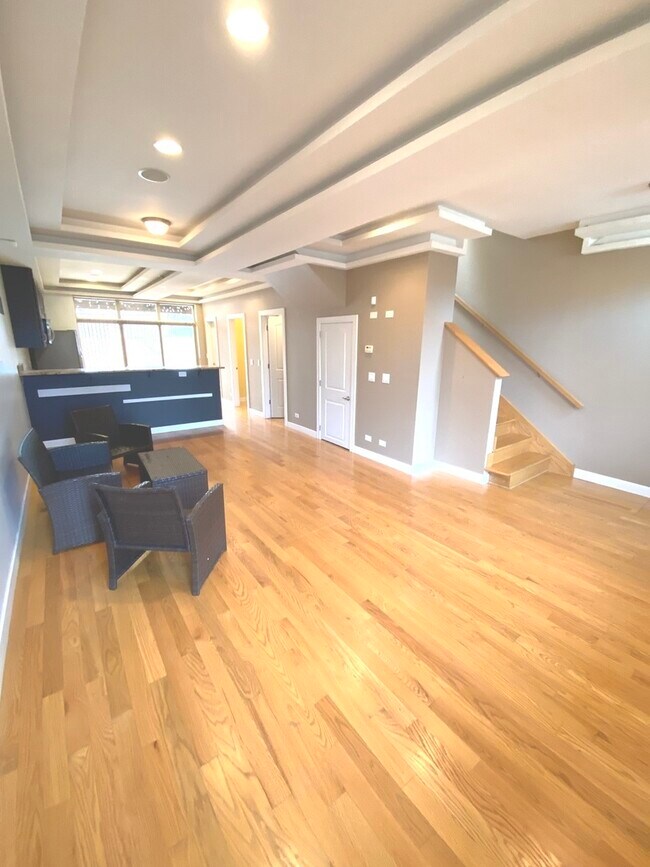 Foto del edificio - 2153 N Richmond St