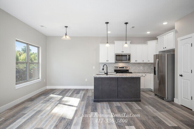 Building Photo - Great Location available again!!!