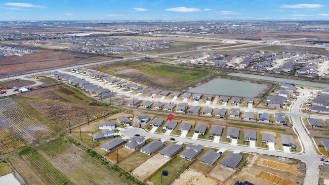 Foto del edificio - 14515 Rain Tree Dr