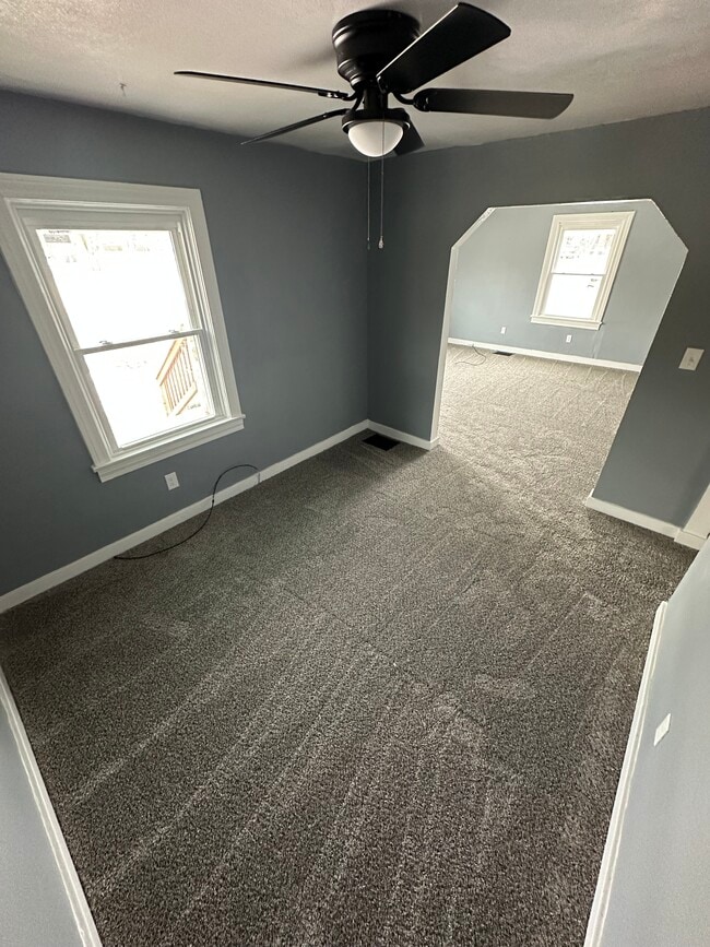 Building Photo - 3000 Larue Dr