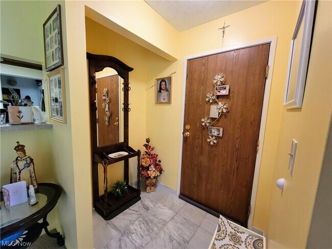 Foto del edificio - 1150 Tollis Pkwy
