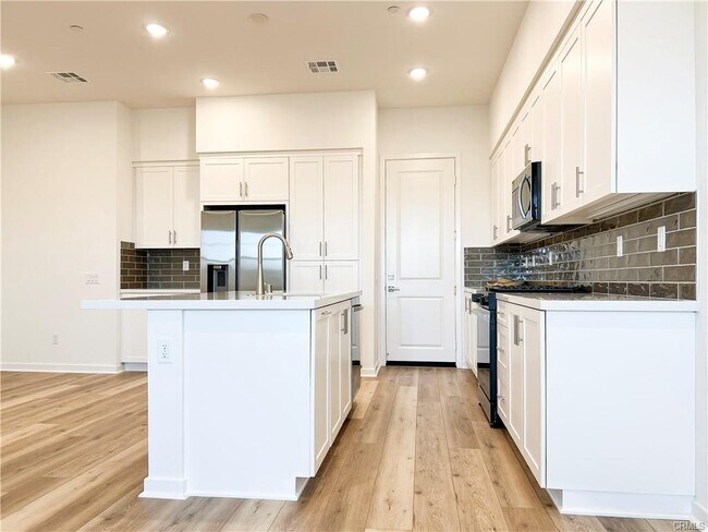 Building Photo - 22019 Florence Cir