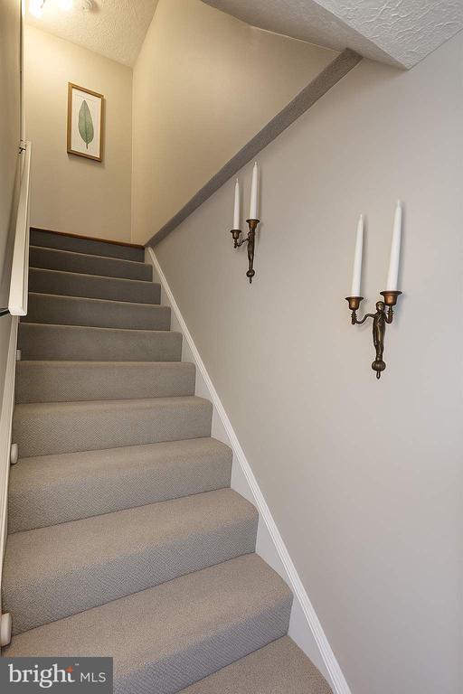 Foto del edificio - 12442 Quail Woods Dr