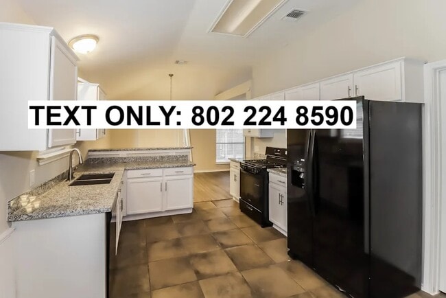 Foto del edificio - 2608 Hill Street Cove