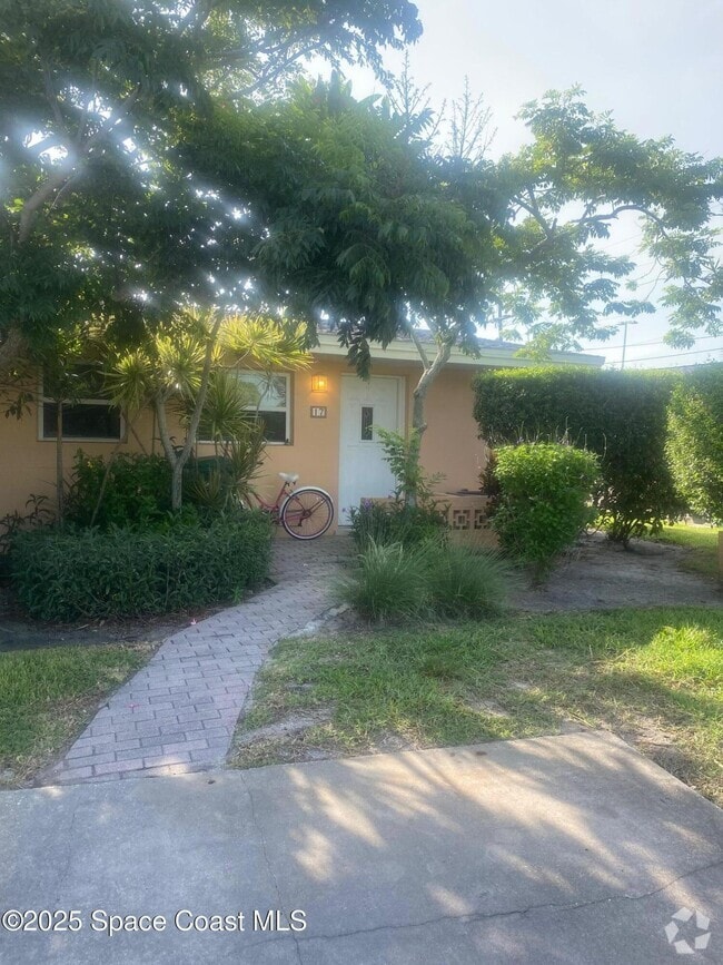Building Photo - 714 Catalina Rd