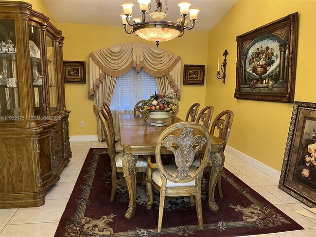 Foto del edificio - 450 NW 130th Ave