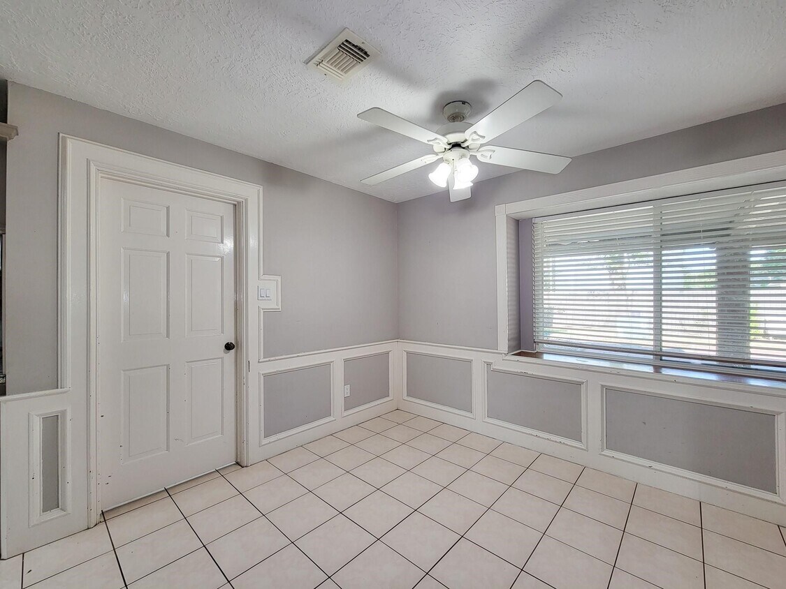 Primary Photo - 17326 Ponderosa Pines Dr