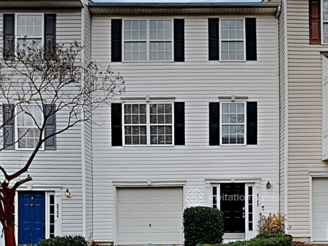 Foto principal - 8722 Winding River Way