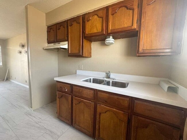 Foto del edificio - 4020 Loring Ave