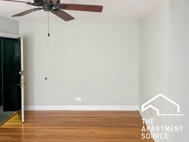 Foto del edificio - 516 W Cornelia Ave