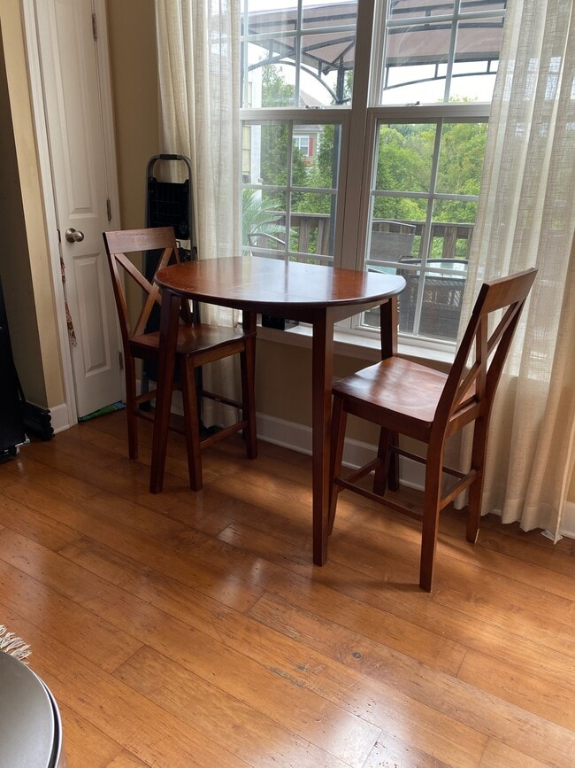 Breakfast area - 8130 Lenox Creekside Dr