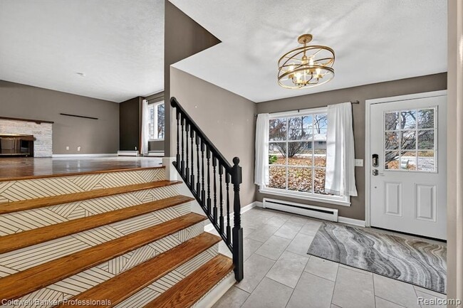 Foto del edificio - 4448 Greenwood Dr