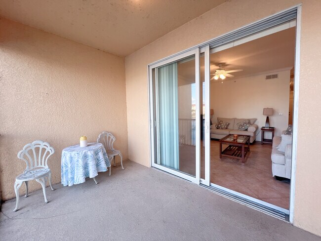 Building Photo - 8490 Kingbird Loop