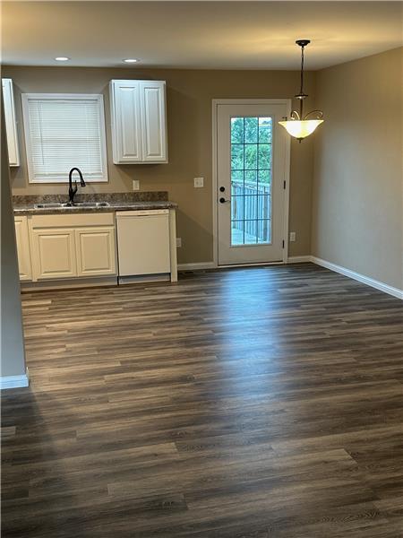 Building Photo - 1125 Gemstone Pointe Dr