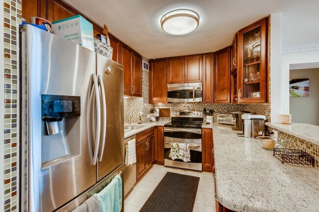 Foto del edificio - 3600 N Lake Shore Dr