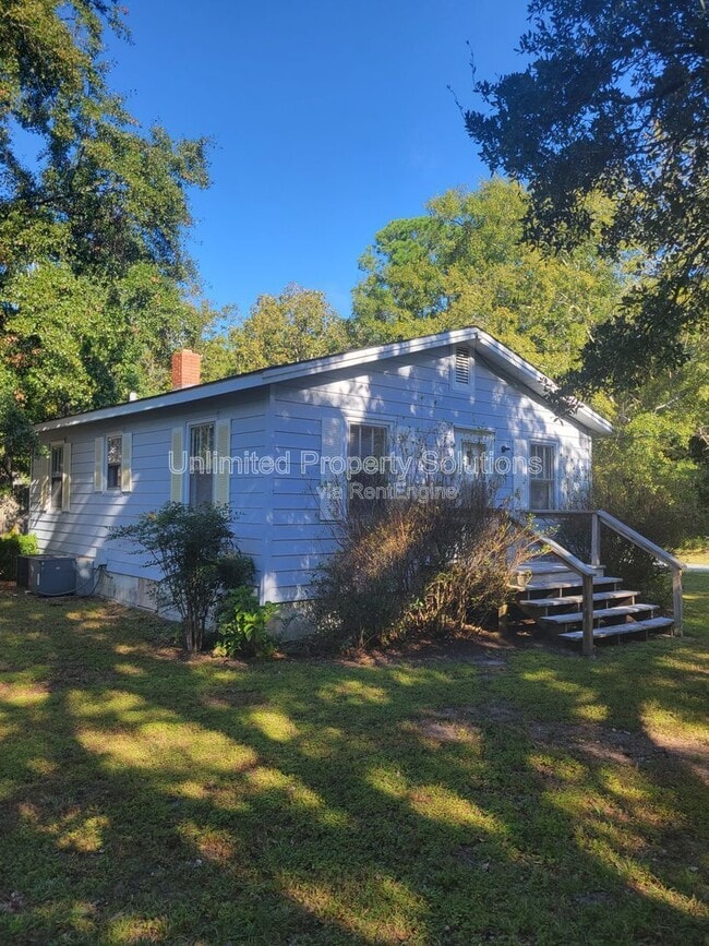Building Photo - 252 Peiffer Ave
