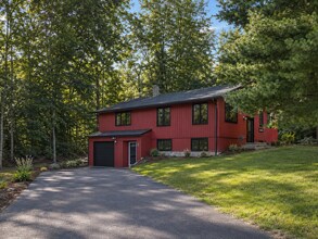 Building Photo - 64 N Maple St