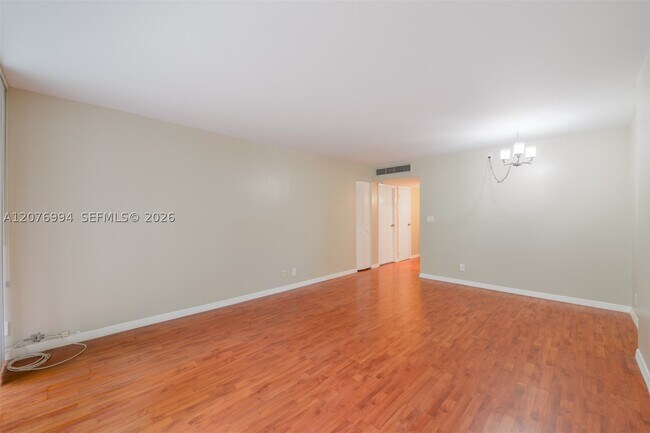 Building Photo - 20500 W Country Club Dr