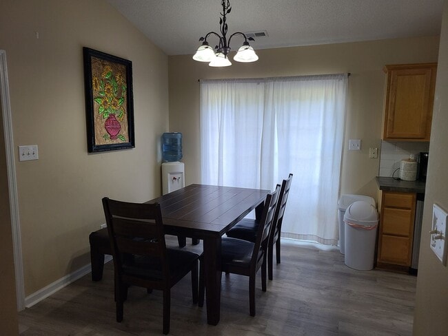 Building Photo - Beautiful 3 bedroom 2 bath home in Sneads Ferry - Seabird Estates