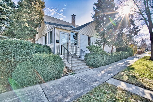 Building Photo - 5057 Chase Ave