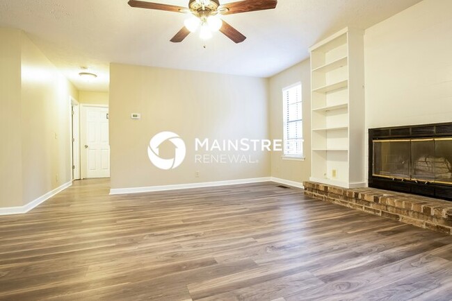 Foto del edificio - 785 Summer Hill Ln