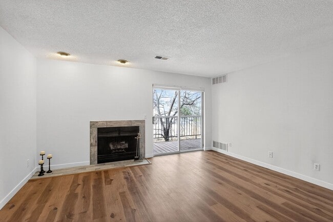 Building Photo - 2575 S Syracuse Way