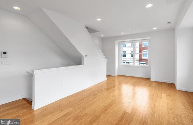 Building Photo - 2126 S 4th St