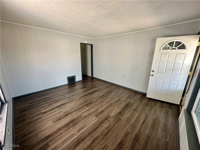 Foto del edificio - 1129 W Erie Ave