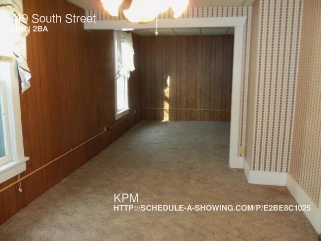 Building Photo - 419 South St