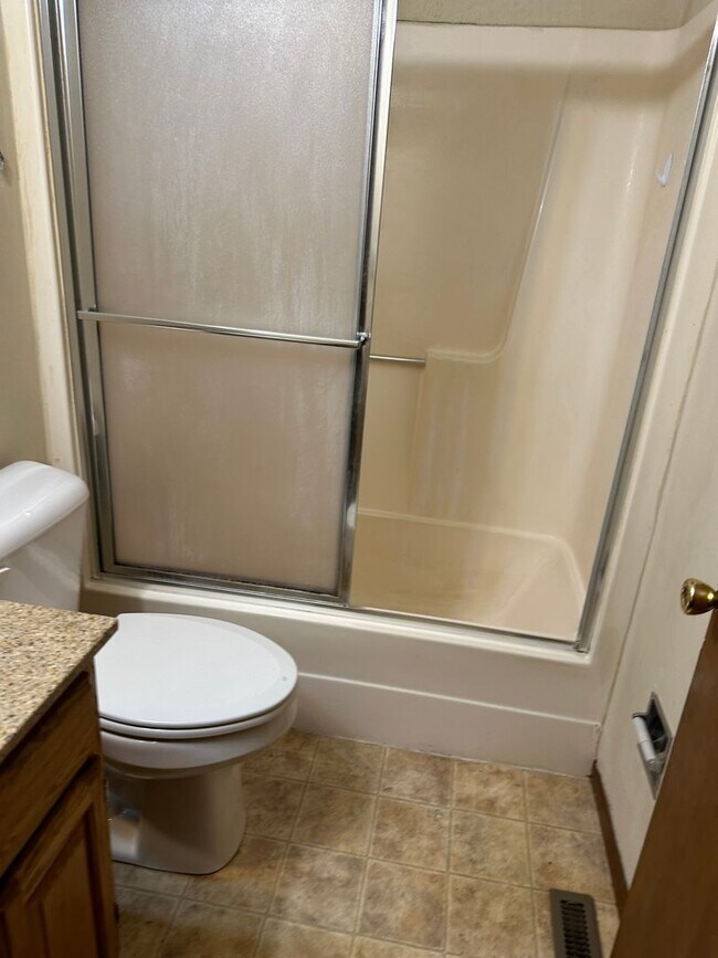 Foto del edificio - 1 bedroom 1 bathroom apartment for rent