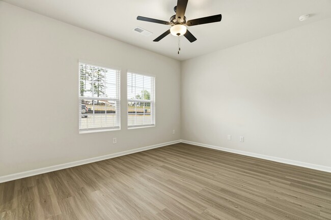 Building Photo - 167 Seville Wy