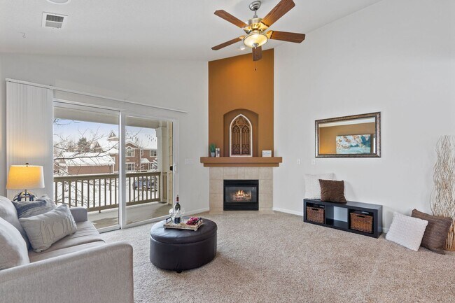 Foto del edificio - Great 2 Bed 2 Bath Condo in Loveland Avail...